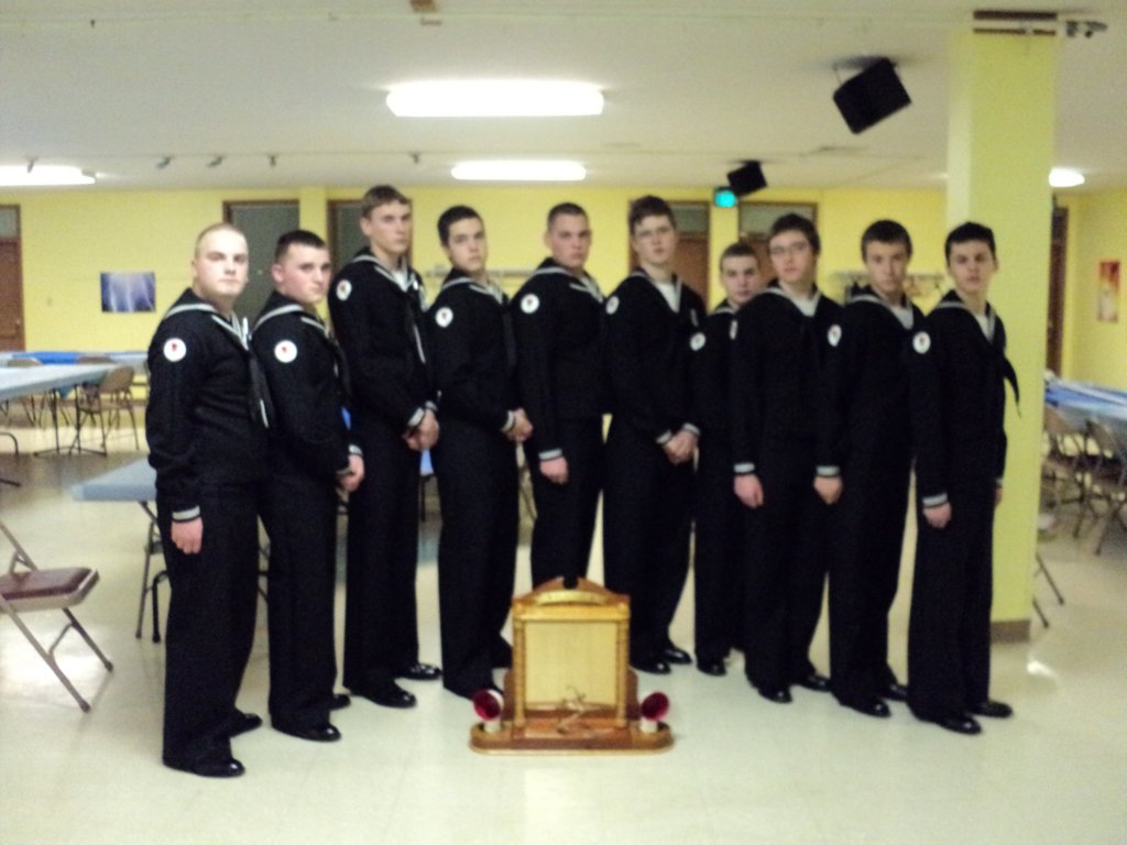 crewwiththe2012councilflagshiptrophy2.jpg